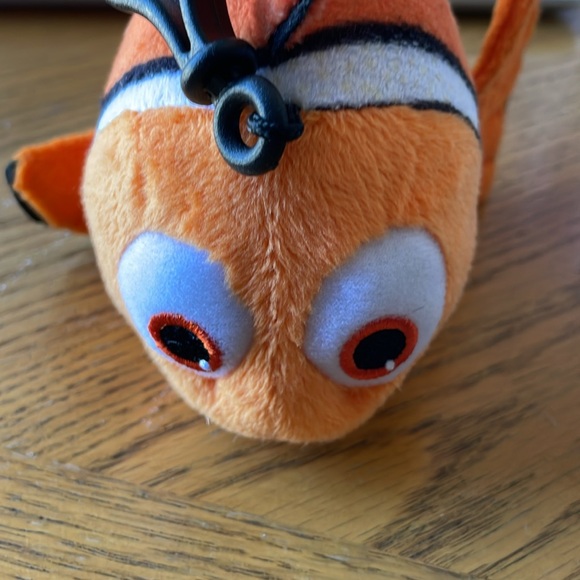 Disney Pixar FINDING DORY Nemo Clown Fish plush clip w/Tag 7"...zipper pocket - Picture 2 of 4